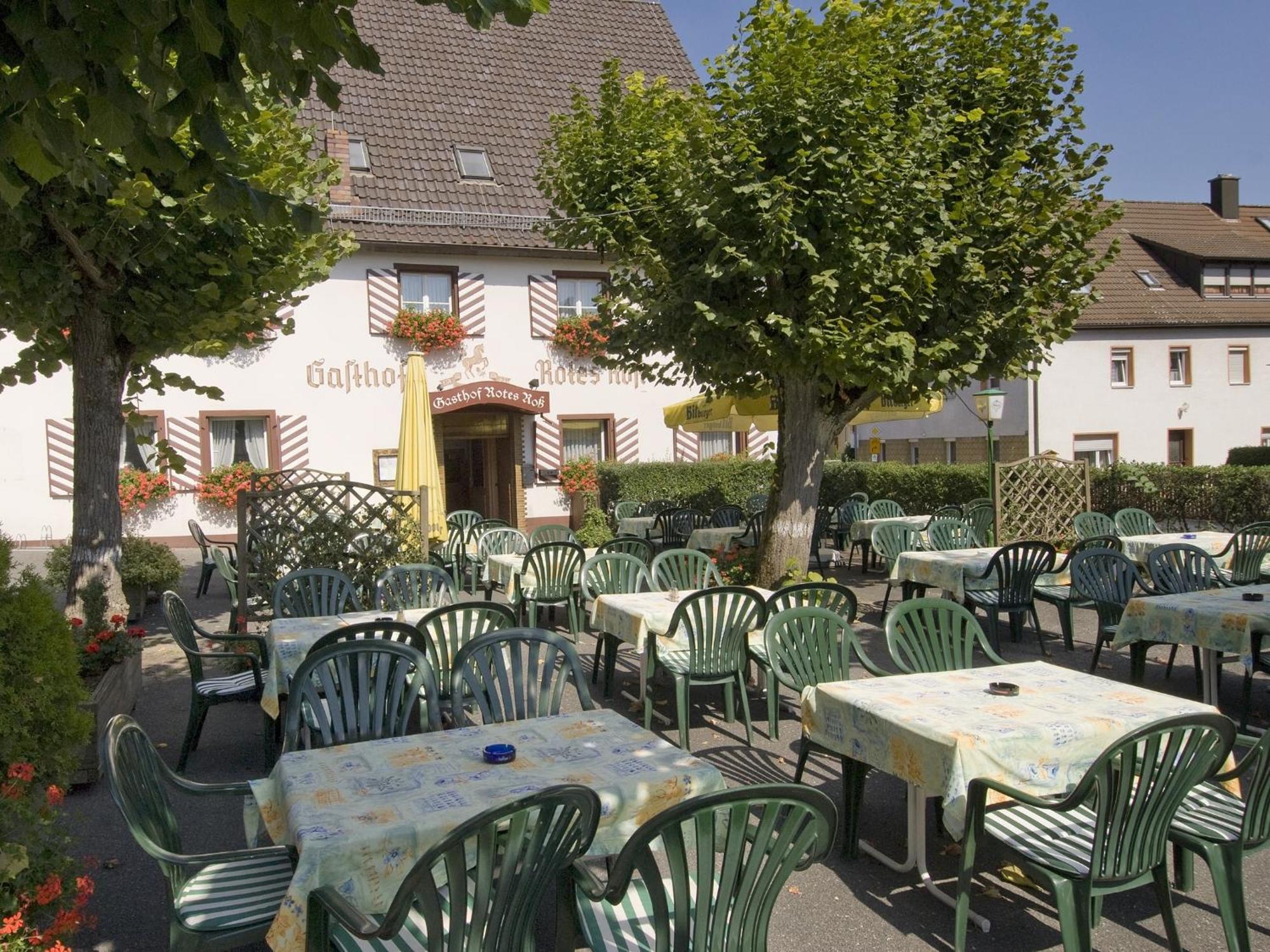Hotel-Gasthof Rotes Ross Heroldsberg Exterior foto